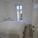 Apartamento T2 - *