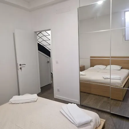 T2 - Διαμέρισμα *